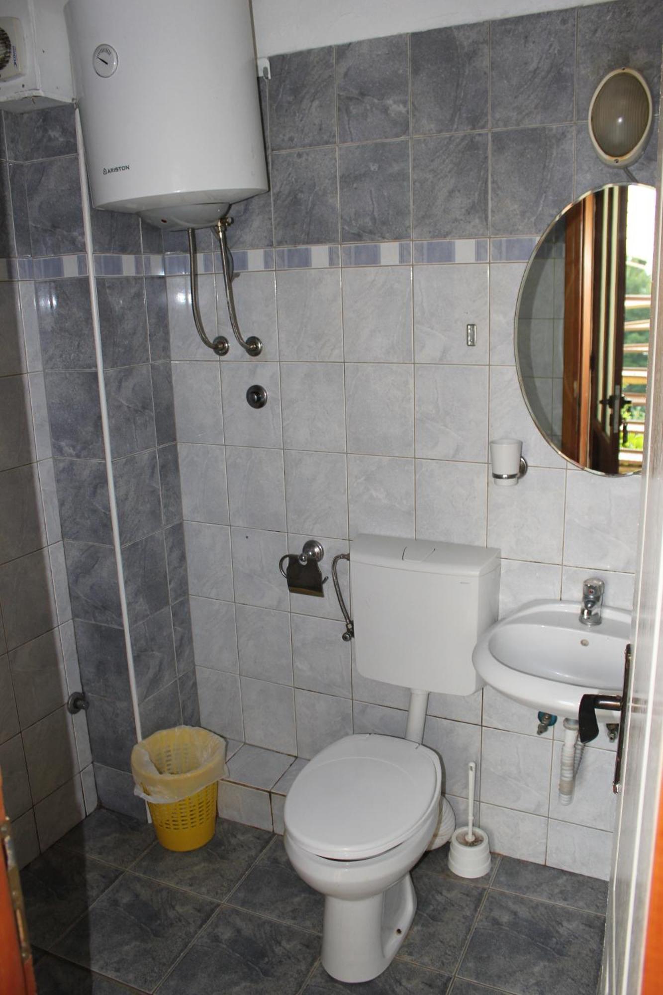 Apartments Vretenicic Бар Стая снимка