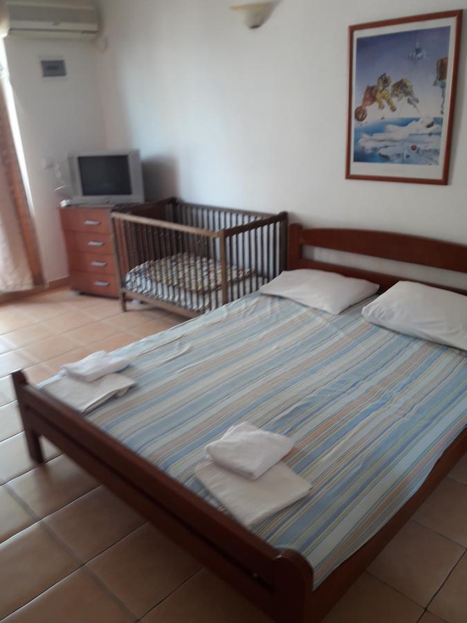 Apartments Vretenicic Бар Екстериор снимка